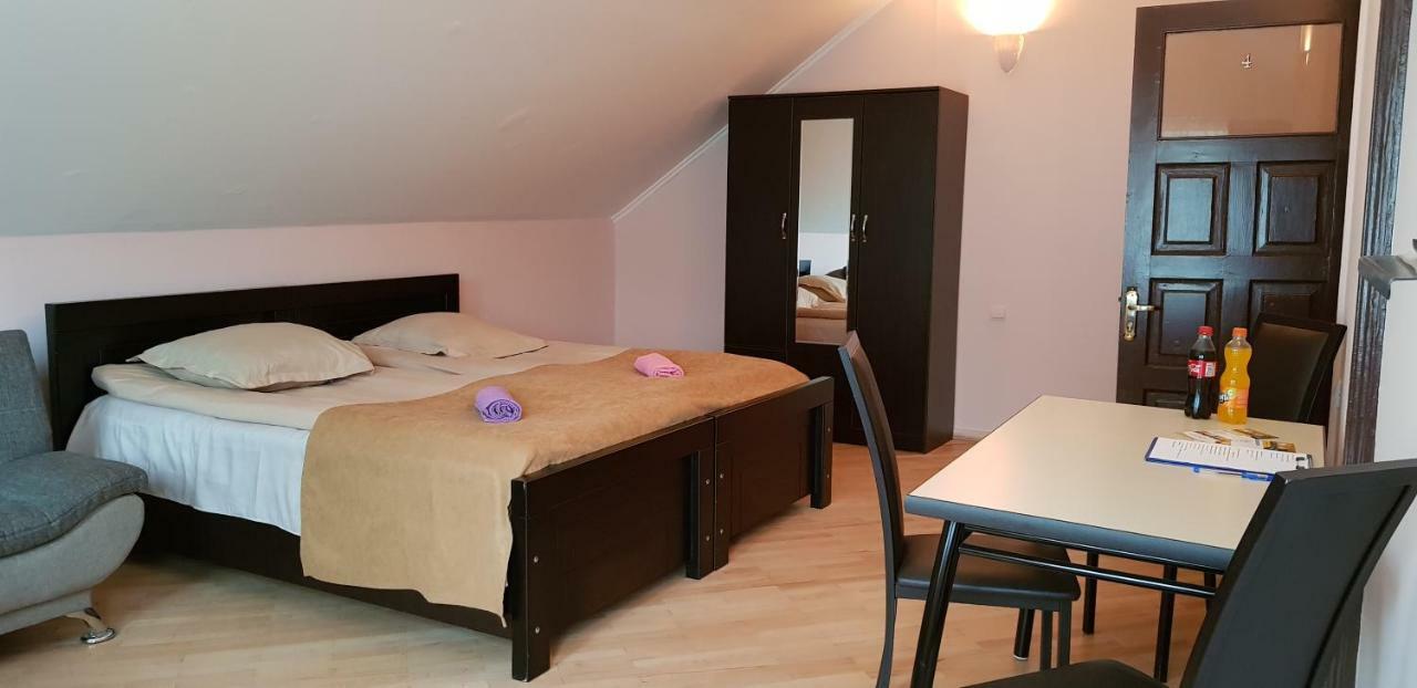 Guest House Likani 2017 Borjomi Eksteriør billede